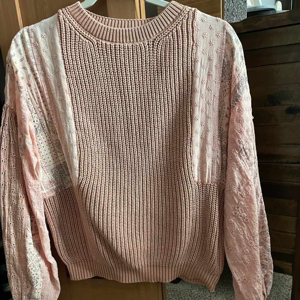 Womens “Fate” sz S sweater